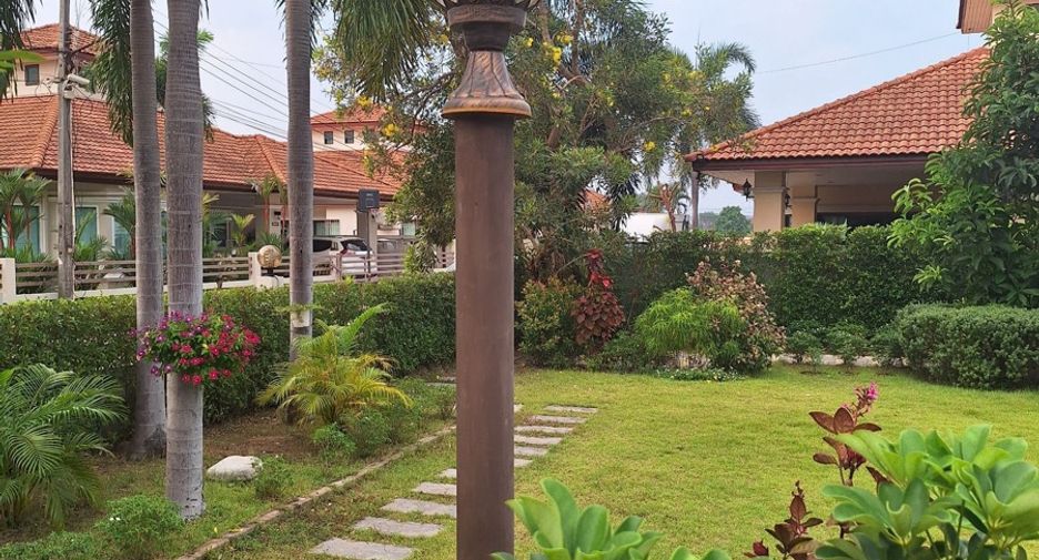For sale 3 bedrooms house in Bang Lamung, Chonburi