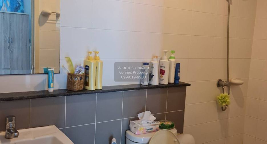 For rent 3 bedrooms townhouse in Khlong Sam Wa, Bangkok