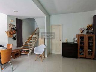 For rent 3 bedrooms townhouse in Khlong Sam Wa, Bangkok