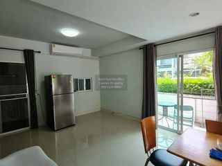 For rent 3 bedrooms townhouse in Khlong Sam Wa, Bangkok