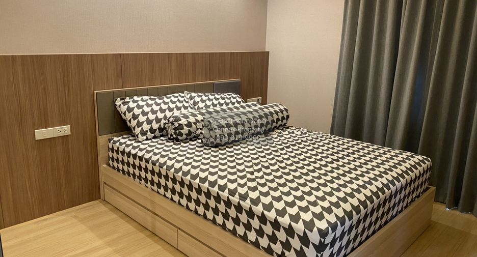 For rent 3 bedrooms condo in Sathon, Bangkok