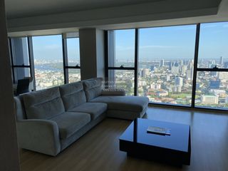 For rent 3 bedrooms condo in Sathon, Bangkok