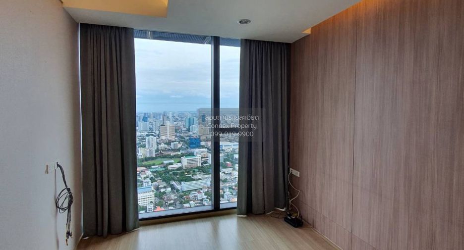 For rent 3 bedrooms condo in Sathon, Bangkok