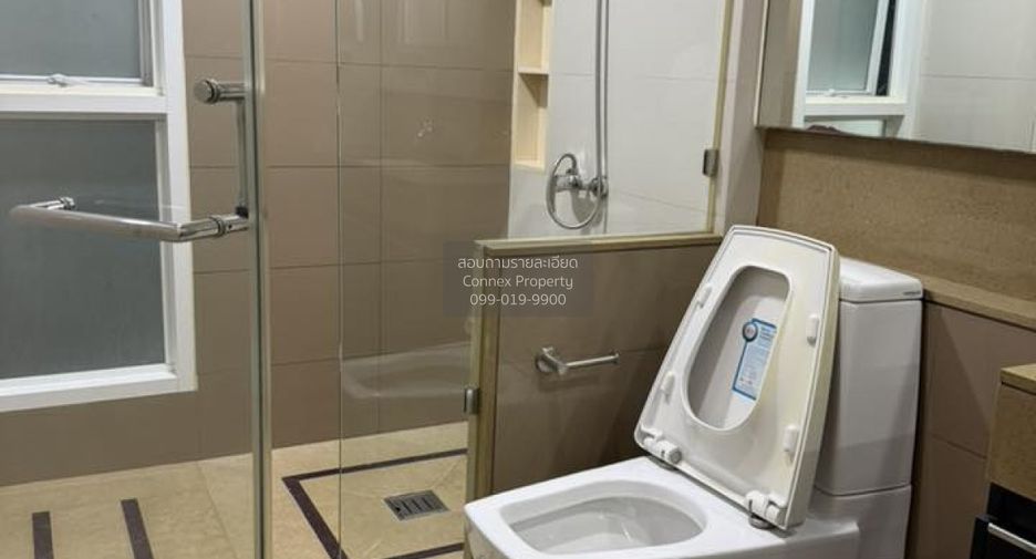 Wohnung zur Miete mit 2 Zimmer in Pathum Wan, Bangkok