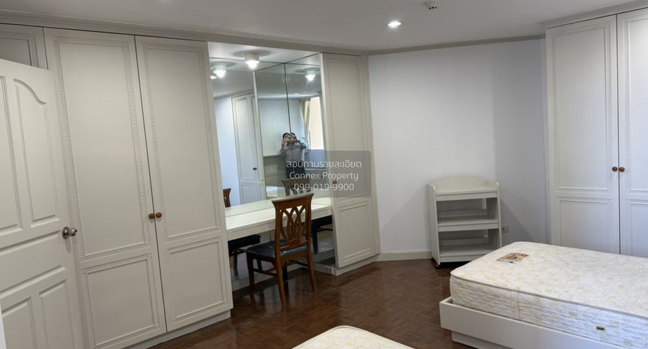 For rent 3 bedrooms condo in Watthana, Bangkok