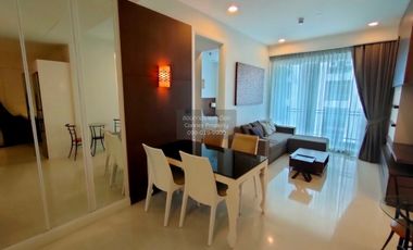 For rent 2 bedrooms condo in Pathum Wan, Bangkok