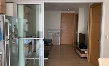Wohnung zur Miete mit 1 Zimmer in Huai Khwang, Bangkok