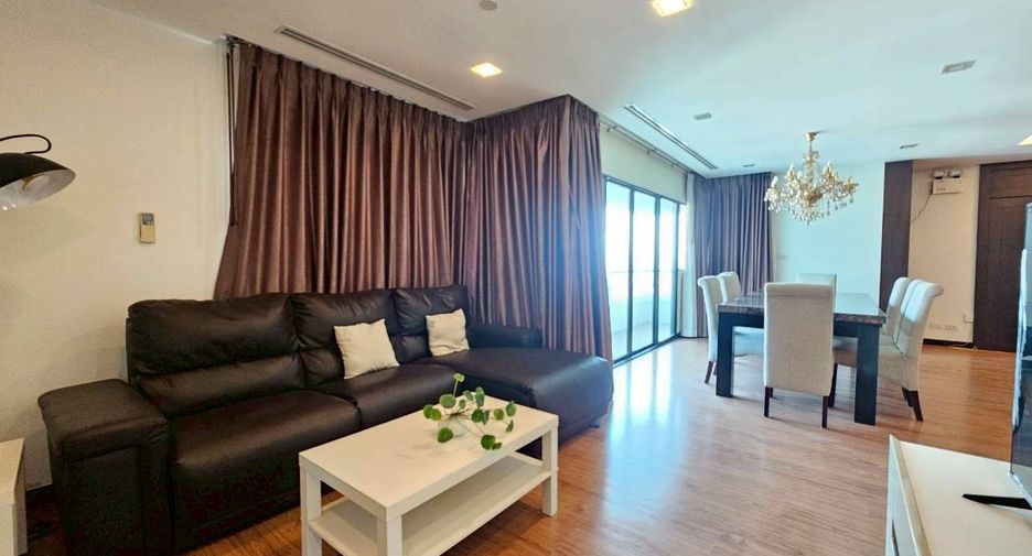 À louer 3 chambres condo à Sathon, Bangkok