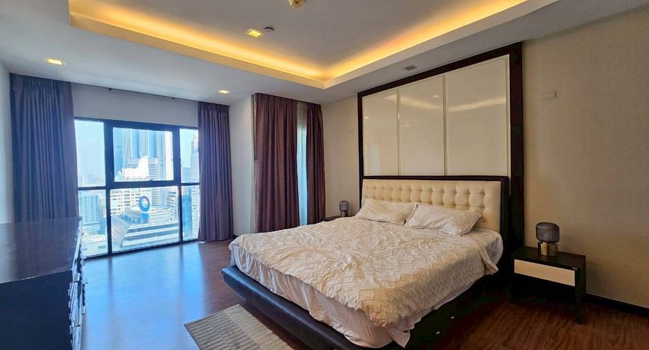 À louer 3 chambres condo à Sathon, Bangkok