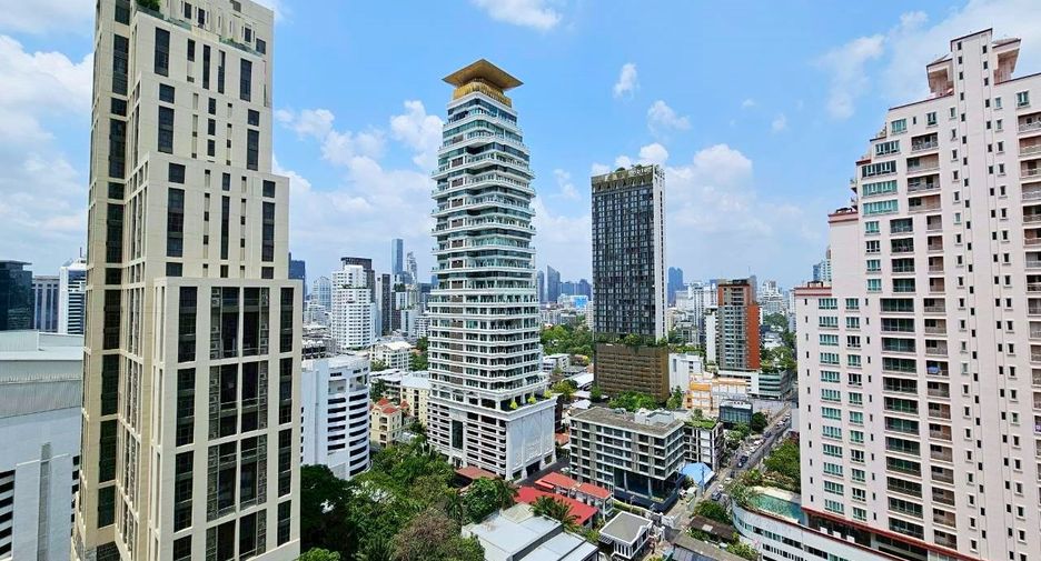 For rent 2 bedrooms condo in Khlong Toei, Bangkok