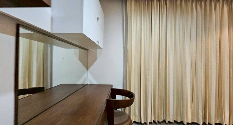 À louer 1 chambre condo à Watthana, Bangkok