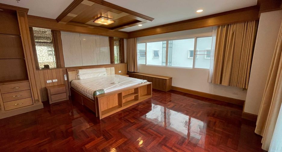 À louer 2 chambres condo à Watthana, Bangkok