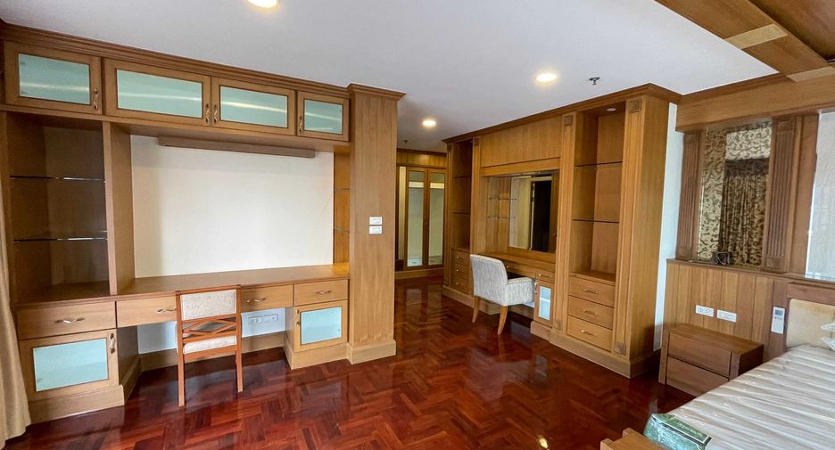 À louer 2 chambres condo à Watthana, Bangkok