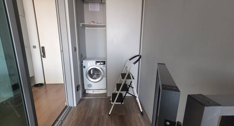 Condo en alquiler de 1 habitaciones en Khlong Toei, Bangkok