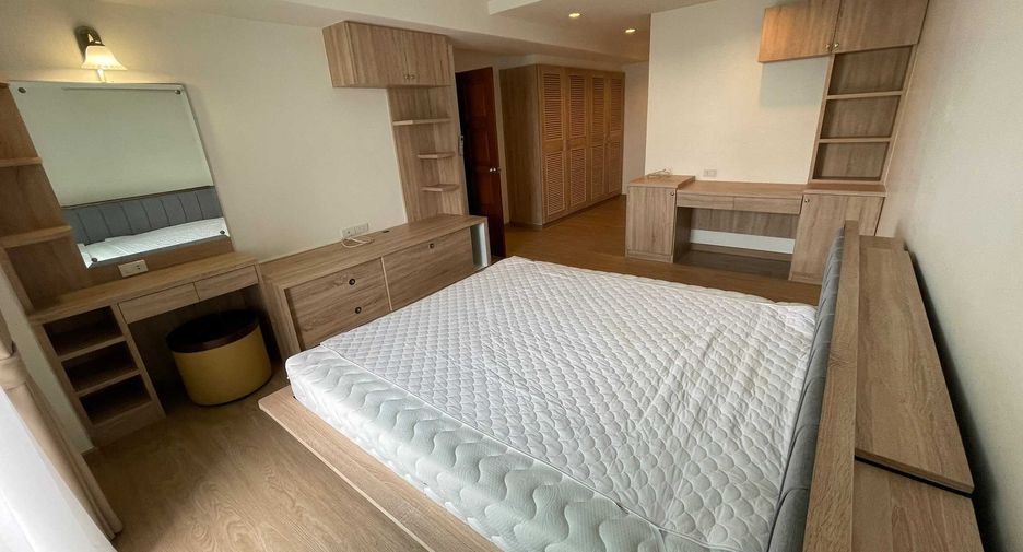 For rent 3 ベッドルーム condo in Watthana, Bangkok