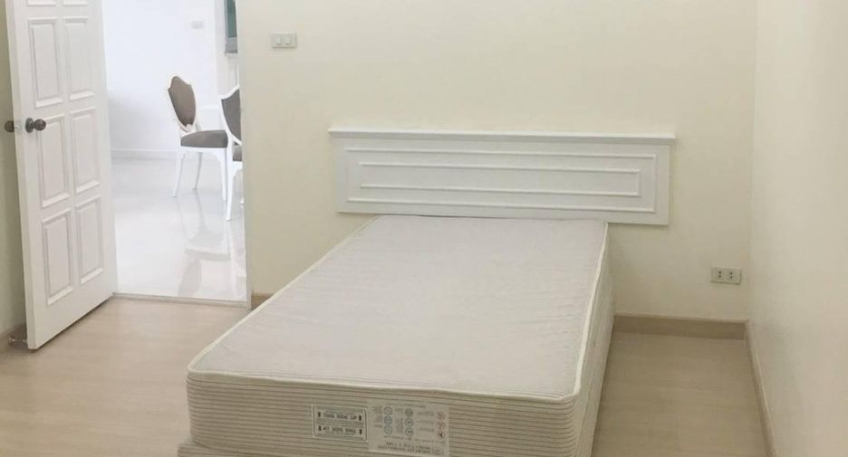 For rent 3 ベッドルーム condo in Watthana, Bangkok