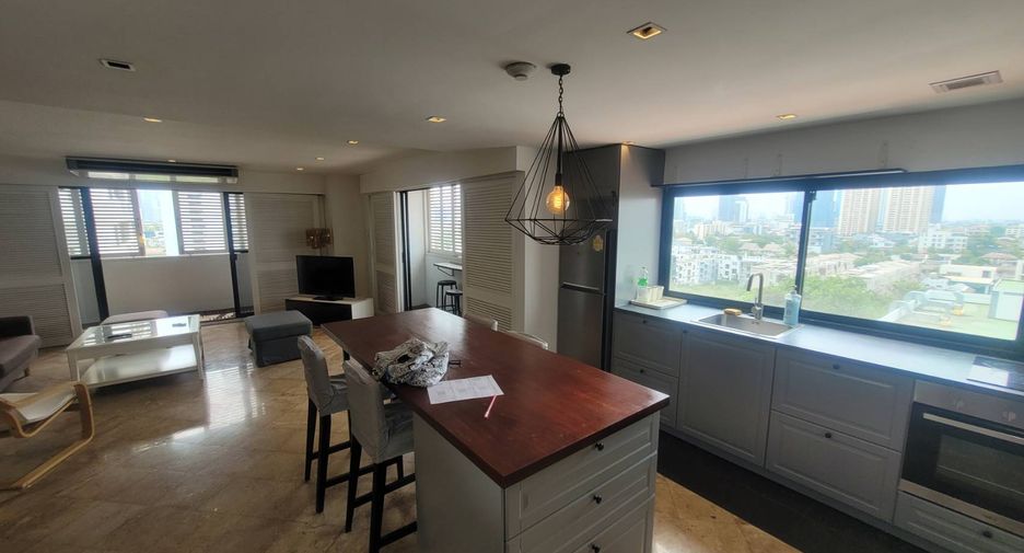 For rent 2 bedrooms condo in Watthana, Bangkok