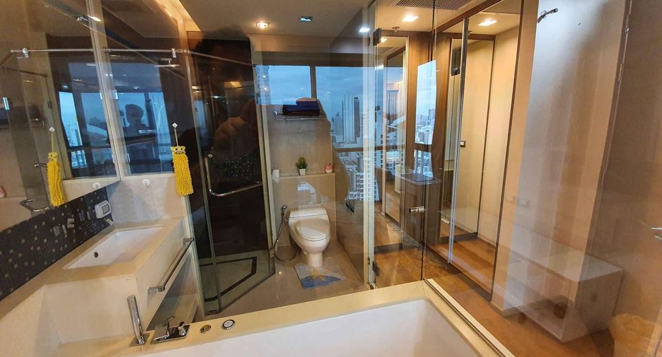 For rent 2 ベッドルーム condo in Sathon, Bangkok