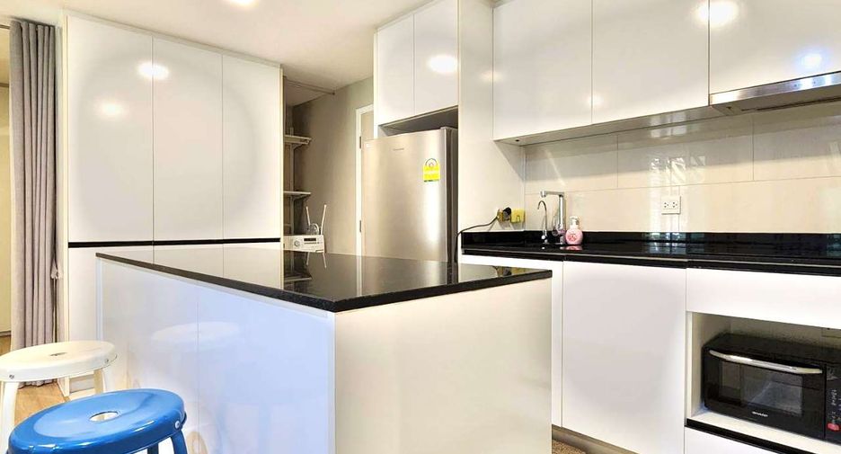 À louer et à vendre 2 chambres condo à Watthana, Bangkok