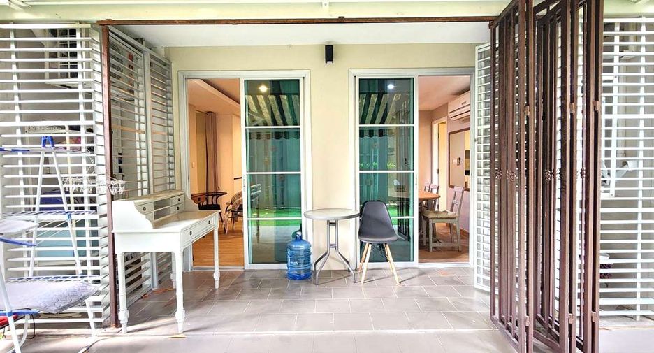 À louer et à vendre 2 chambres condo à Watthana, Bangkok