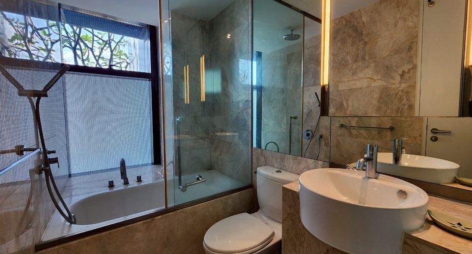 For rent 2 bedrooms condo in Sathon, Bangkok