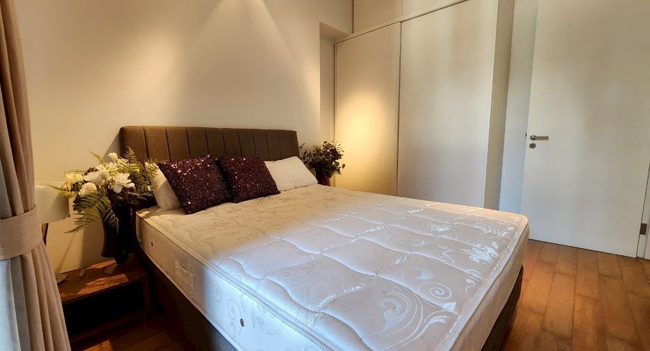 For rent 2 bedrooms condo in Sathon, Bangkok