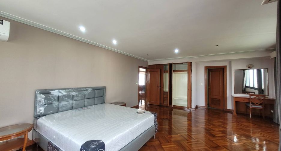Wohnung zur Miete mit 3 Zimmer in Watthana, Bangkok