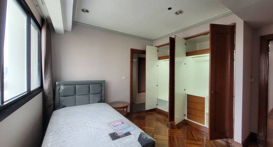 Wohnung zur Miete mit 3 Zimmer in Watthana, Bangkok