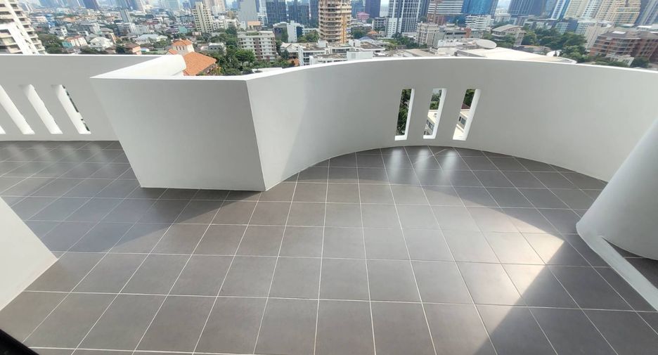 Wohnung zur Miete mit 3 Zimmer in Watthana, Bangkok