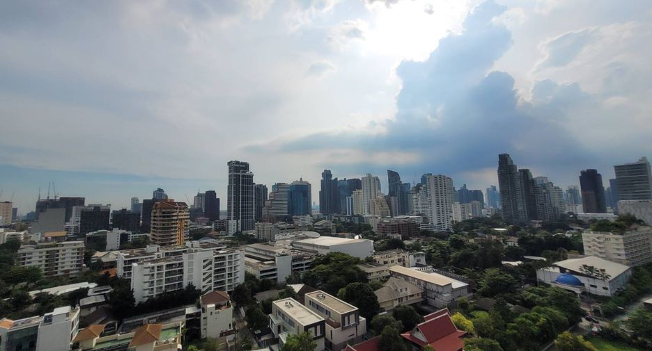 Wohnung zur Miete mit 3 Zimmer in Watthana, Bangkok