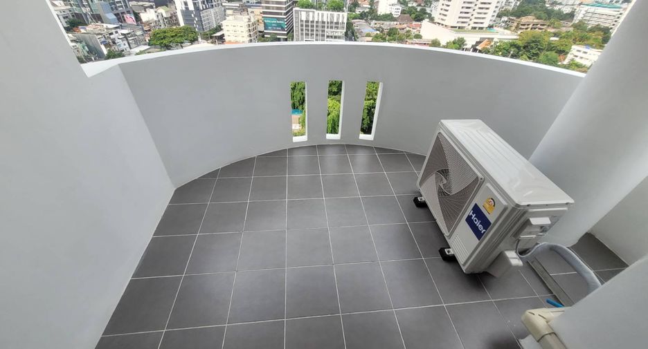 Wohnung zur Miete mit 3 Zimmer in Watthana, Bangkok