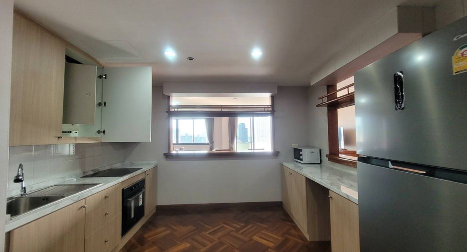 Wohnung zur Miete mit 3 Zimmer in Watthana, Bangkok