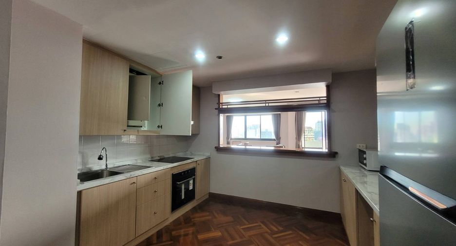 Wohnung zur Miete mit 3 Zimmer in Watthana, Bangkok