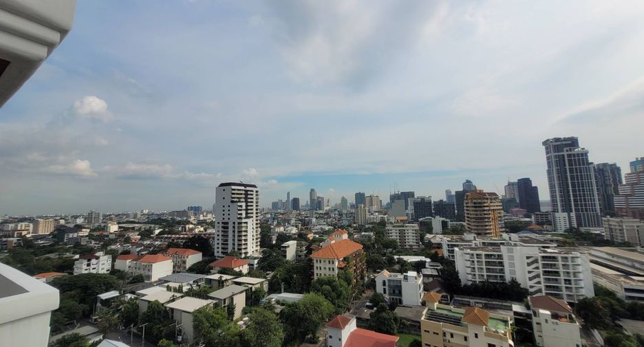 Wohnung zur Miete mit 3 Zimmer in Watthana, Bangkok