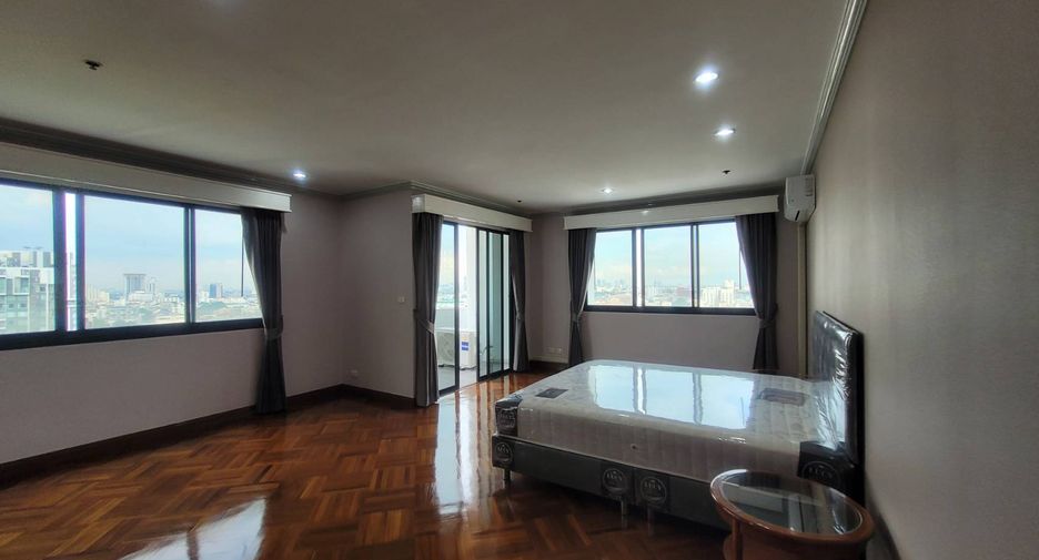 Wohnung zur Miete mit 3 Zimmer in Watthana, Bangkok