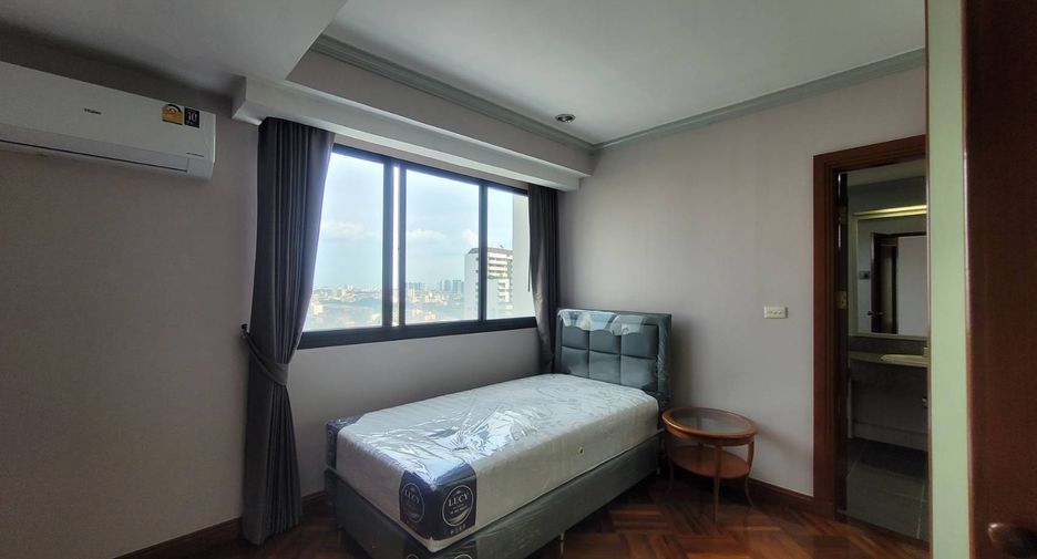 Wohnung zur Miete mit 3 Zimmer in Watthana, Bangkok