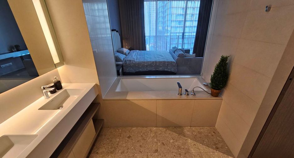 For rent and for sale 2 bedrooms condo in Watthana, Bangkok