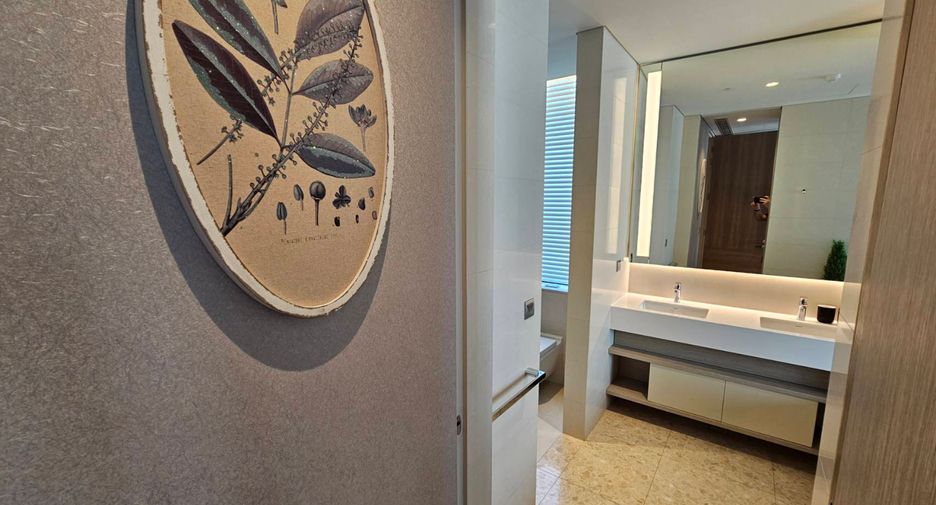 For rent and for sale 2 bedrooms condo in Watthana, Bangkok