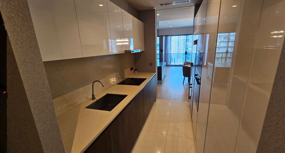 For rent and for sale 2 bedrooms condo in Watthana, Bangkok