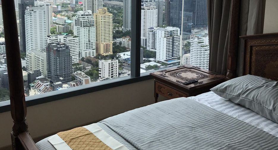 For rent and for sale 2 bedrooms condo in Watthana, Bangkok