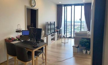 Condo en alquiler y en venta de 2 habitaciones en Khlong Toei, Bangkok