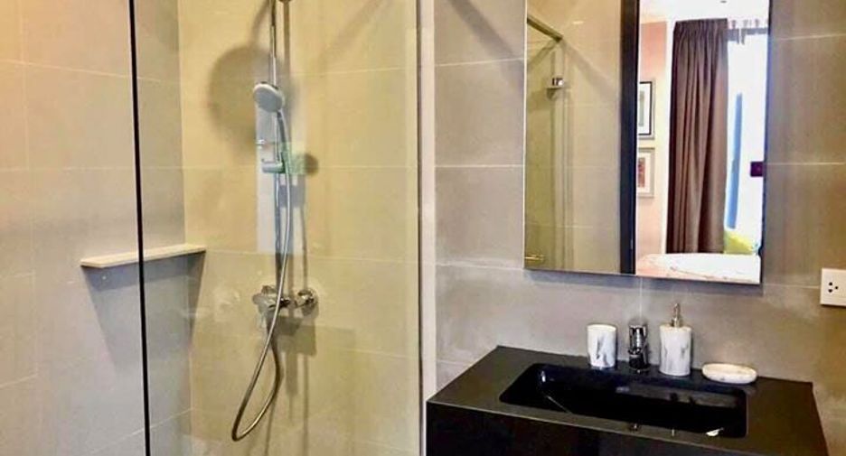 For rent and for sale 1 bed condo in Khlong Toei, Bangkok