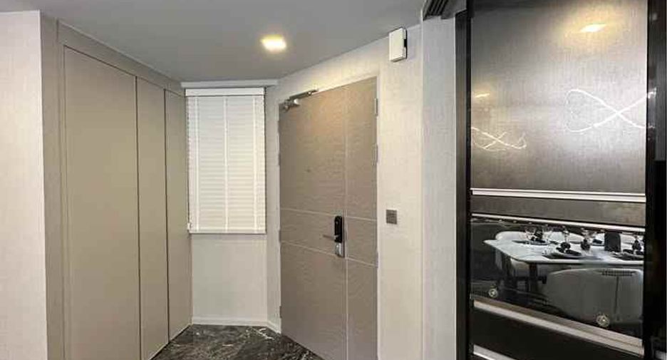 For rent 3 bedrooms condo in Watthana, Bangkok