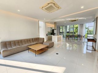 For rent 3 bedrooms house in Huai Khwang, Bangkok