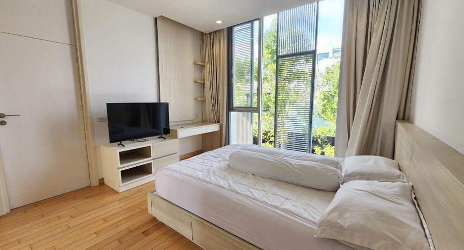 Casa en alquiler de 3 habitaciones en Huai Khwang, Bangkok
