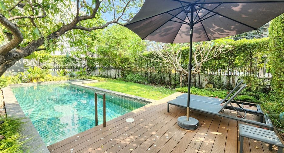 Casa en alquiler de 3 habitaciones en Huai Khwang, Bangkok
