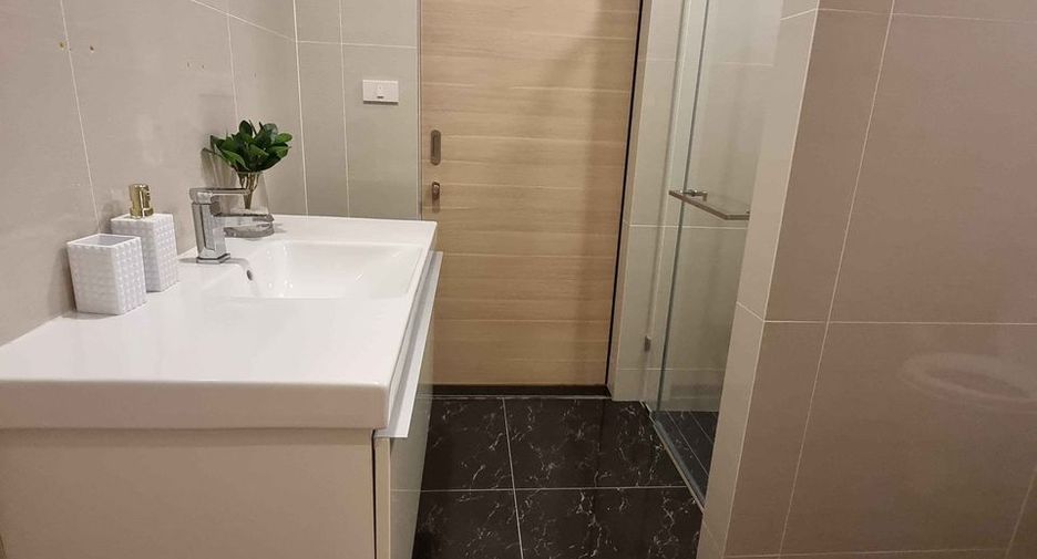 For rent and for sale 2 bedrooms condo in Khlong Toei, Bangkok
