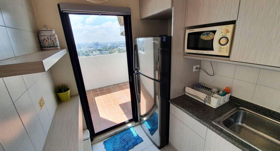 For rent 2 bedrooms condo in Watthana, Bangkok