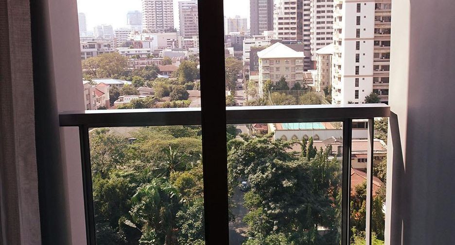 For rent 2 bedrooms condo in Watthana, Bangkok