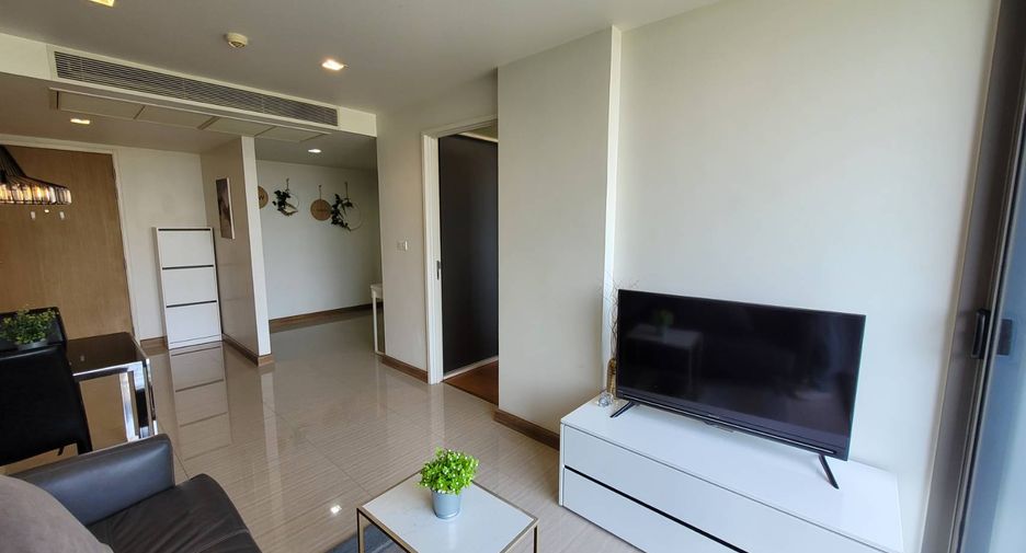 For rent and for sale 1 bed condo in Watthana, Bangkok